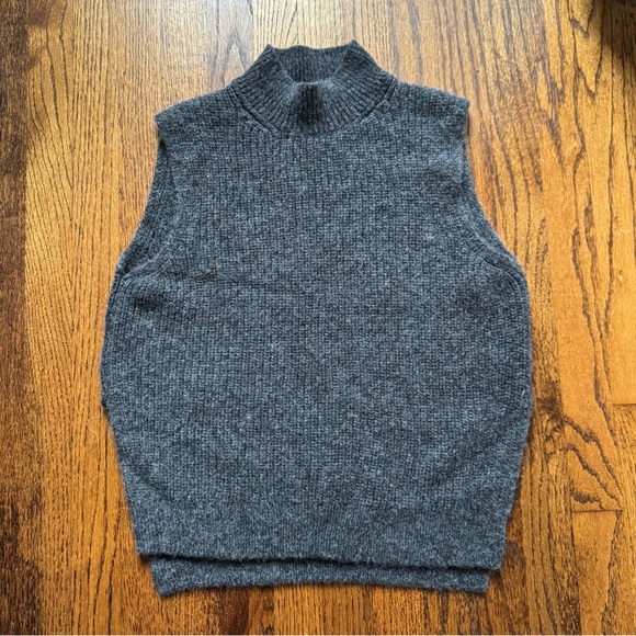Sezane Gustave Jumper NWOT - Picture 2 of 10